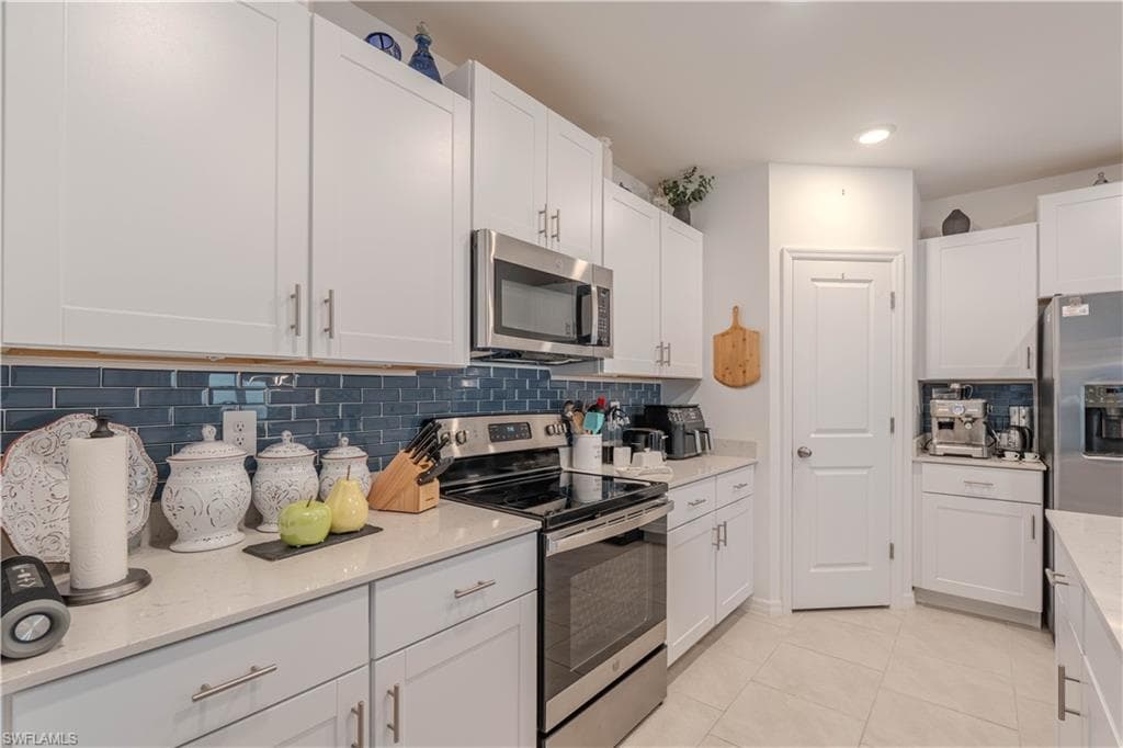 7190 Sugar Pine WAY, FORT MYERS FL 33966-10