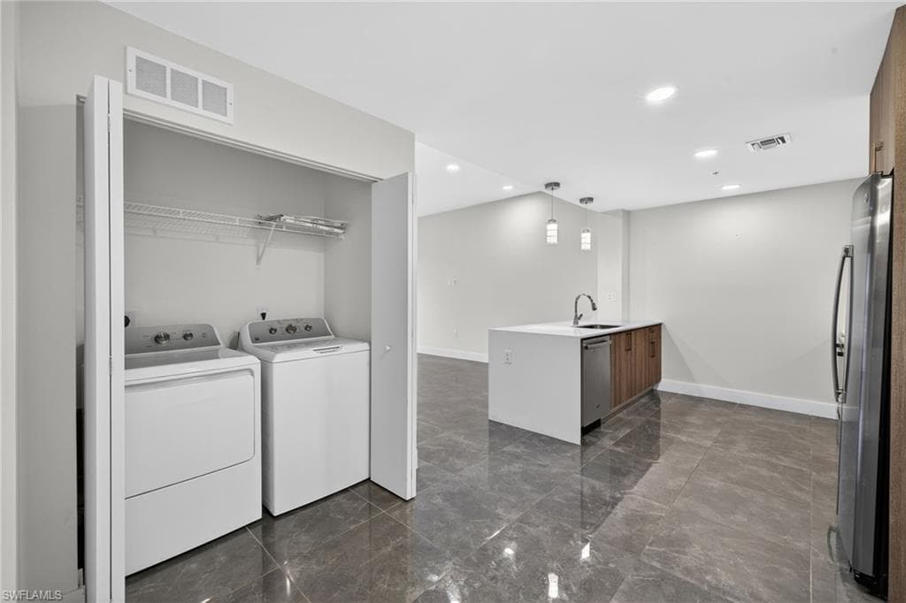 26610 Rosewood Pointe DR # 202, BONITA SPRINGS FL 34135-14