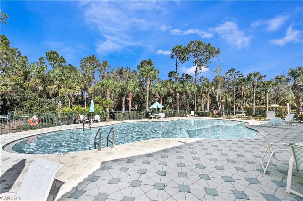 3911 Aurora CT, NAPLES FL 34116-30