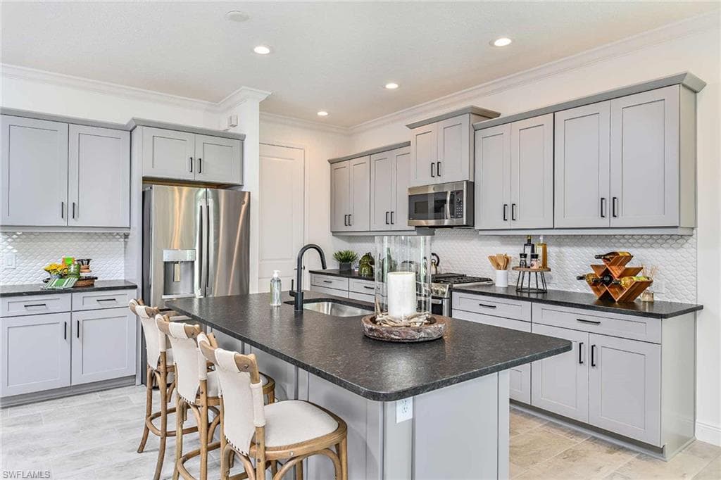 8775 Pigeon Key, FORT MYERS FL 33908-1