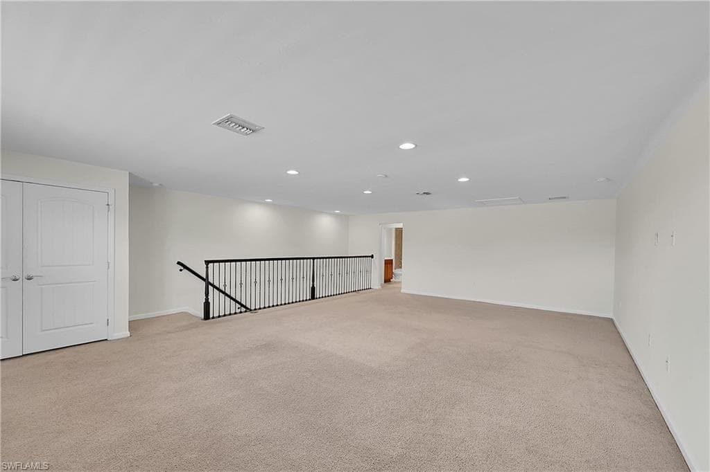 6612 Ensor CT, FORT MYERS FL 33966-15