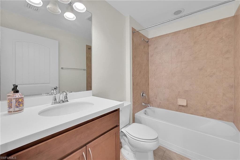 6612 Ensor CT, FORT MYERS FL 33966-19