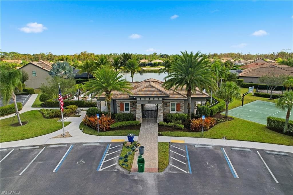 6612 Ensor CT, FORT MYERS FL 33966-36