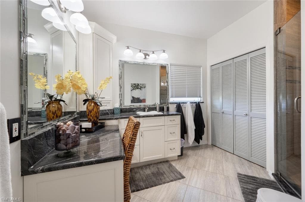 3858 Riviera CIR, BONITA SPRINGS FL 34134-25