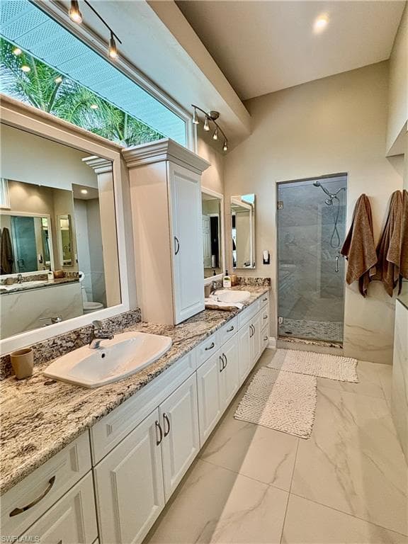 3858 Riviera CIR, BONITA SPRINGS FL 34134-40