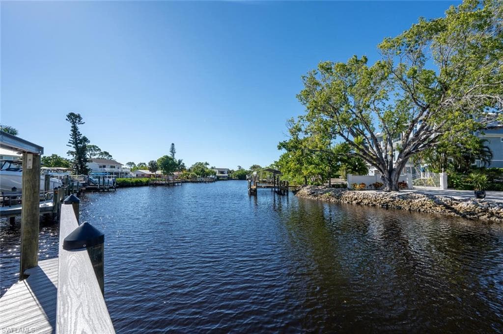 3858 Riviera CIR, BONITA SPRINGS FL 34134-36