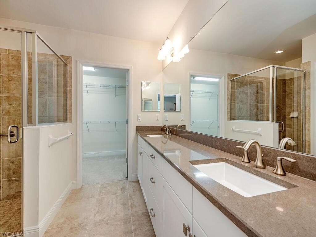 6981 Avalon CIR 1203-7