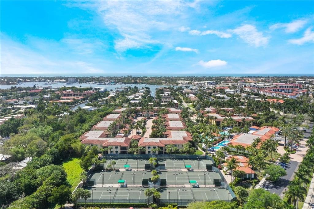 965 Sandpiper ST # J107, NAPLES FL 34102-26