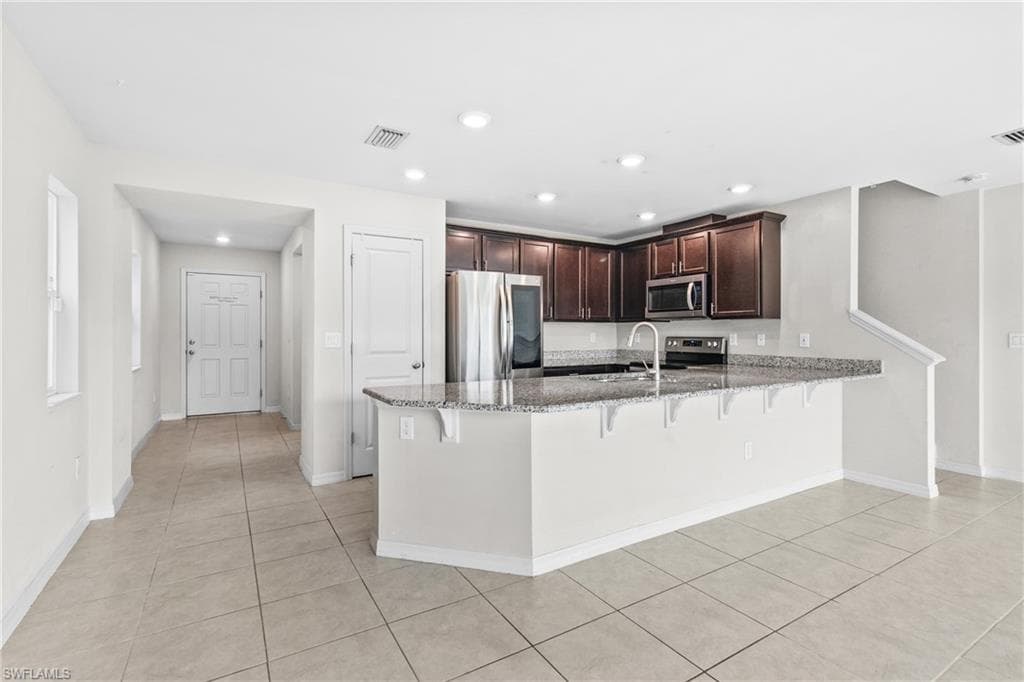 6390 Brant Bay BLVD # 108, NORTH FORT MYERS FL 33917-6