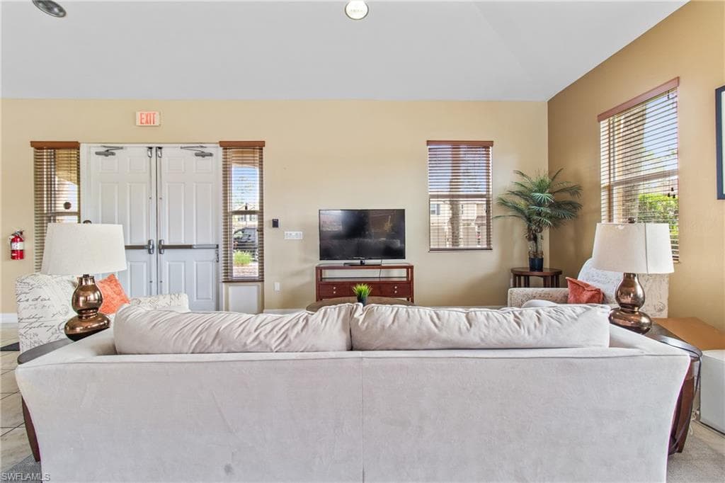 6390 Brant Bay BLVD # 108, NORTH FORT MYERS FL 33917-28