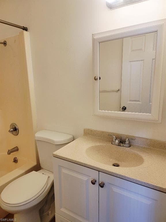 37 Desert Candle CIR, LEHIGH ACRES FL 33936-4