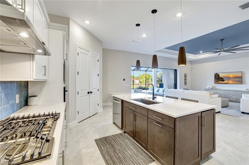 10112 Seaside WAY, BONITA SPRINGS FL 34135-11