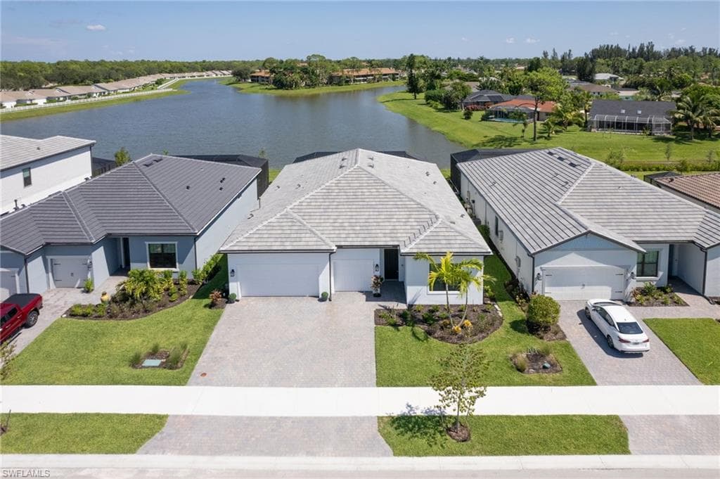 10112 Seaside WAY, BONITA SPRINGS FL 34135-29