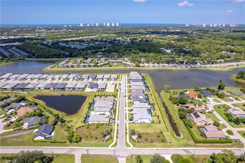 10112 Seaside WAY, BONITA SPRINGS FL 34135-30