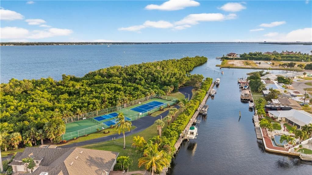12540 Panasoffkee DR, NORTH FORT MYERS FL 33903-24