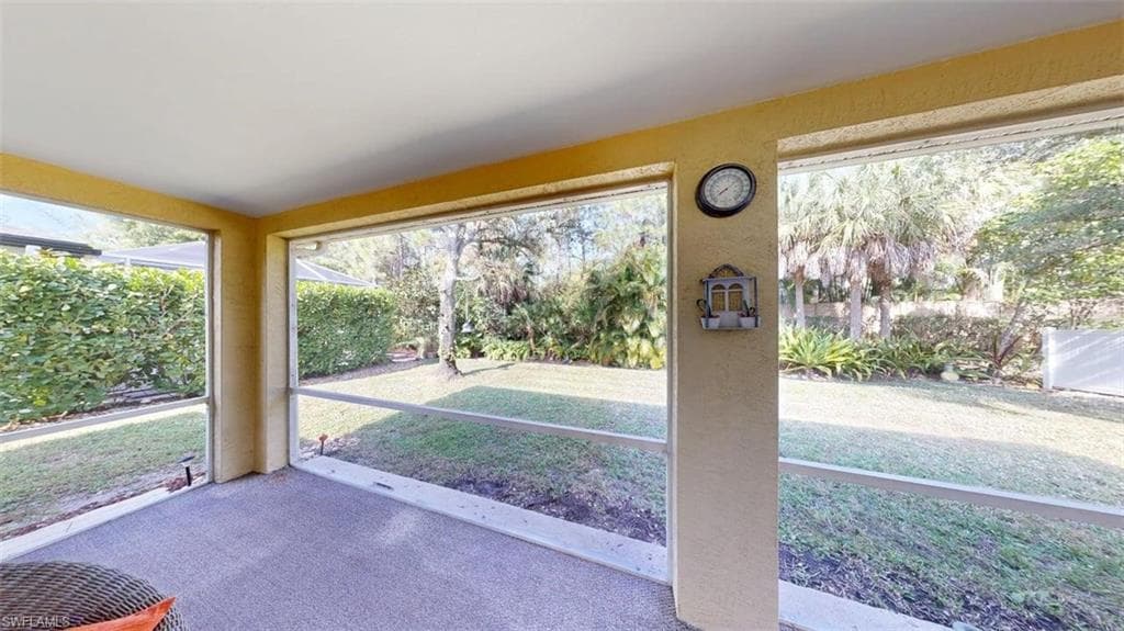285 Spider Lily LN, NAPLES FL 34119-42