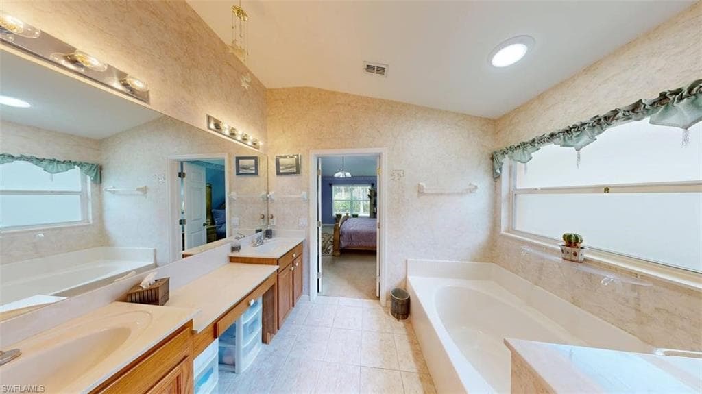 285 Spider Lily LN, NAPLES FL 34119-36