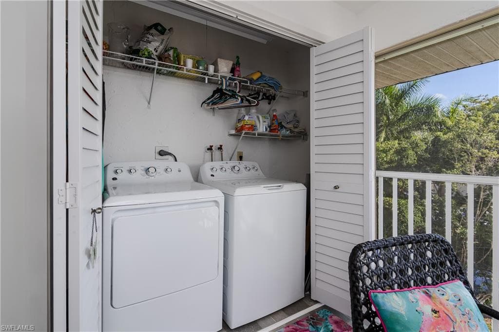 5499 Rattlesnake Hammock RD # 304A, NAPLES FL 34113-26