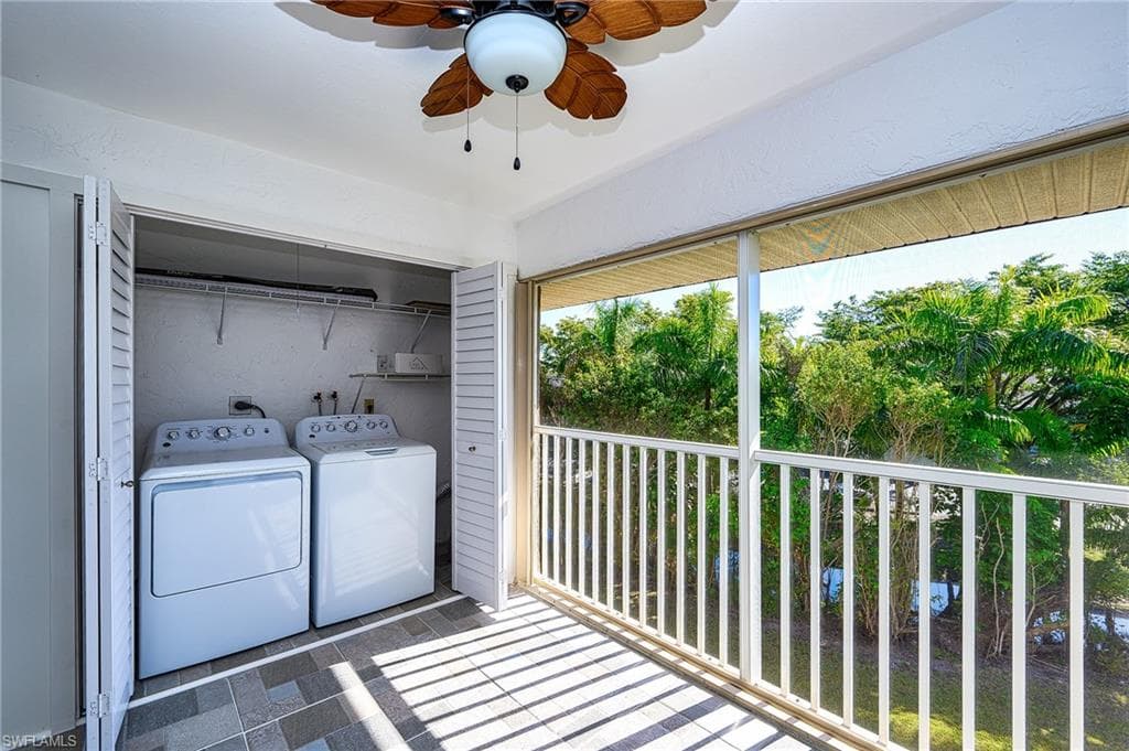 5499 Rattlesnake Hammock RD # 304A, NAPLES FL 34113-5