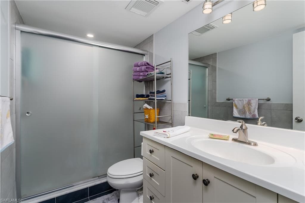 5499 Rattlesnake Hammock RD # 304A, NAPLES FL 34113-16