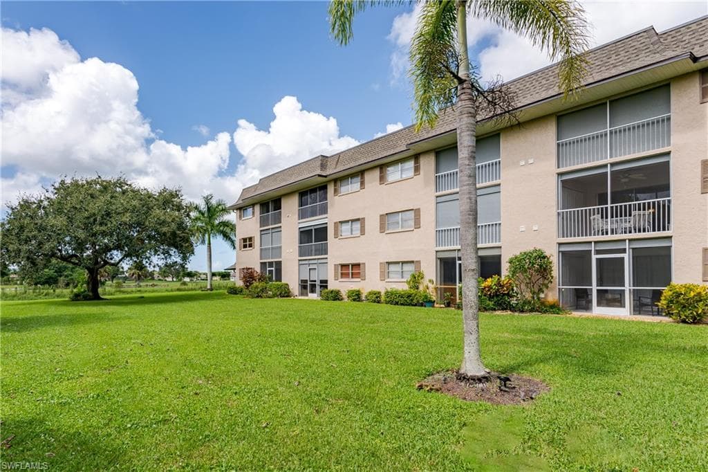 5499 Rattlesnake Hammock RD # 304A, NAPLES FL 34113-29