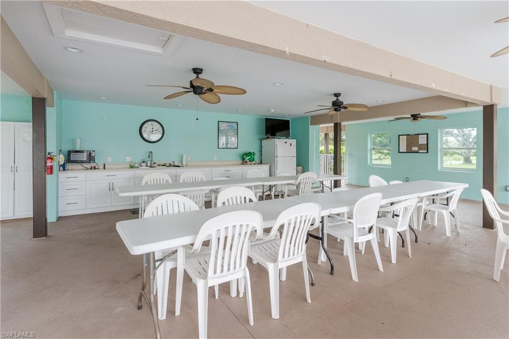 5499 Rattlesnake Hammock RD # 304A, NAPLES FL 34113-37