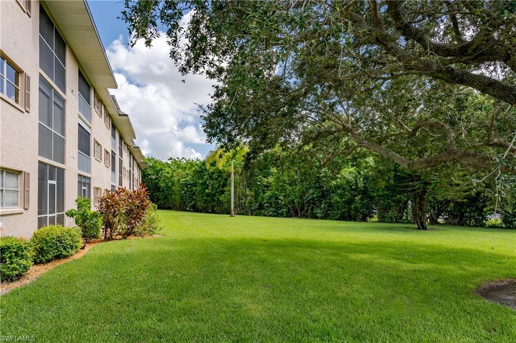 5499 Rattlesnake Hammock RD # 304A, NAPLES FL 34113-28