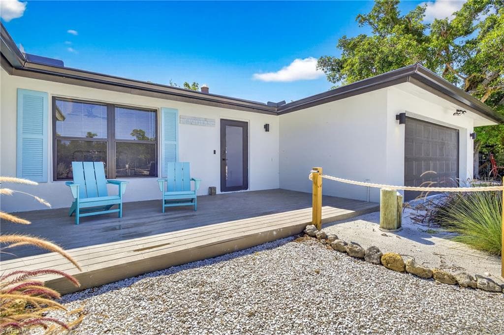 1105 Skiff PL, SANIBEL FL 33957-3