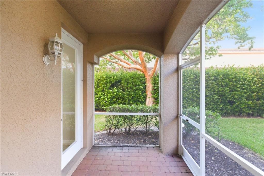 9642 Roundstone CIR, FORT MYERS FL 33967-29