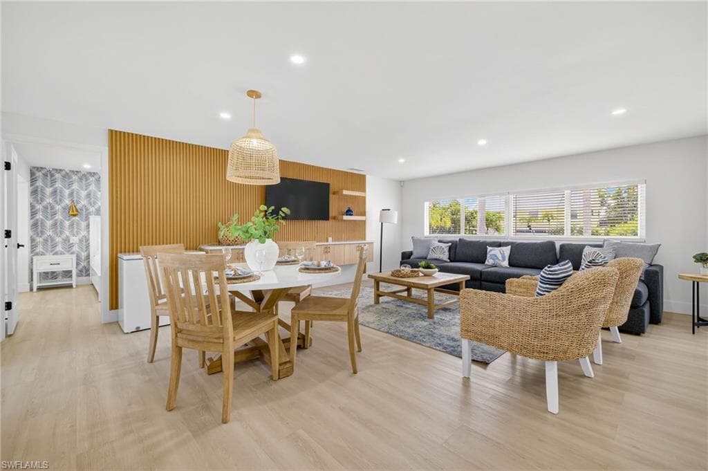 1377 Sand Castle RD, SANIBEL FL 33957-7