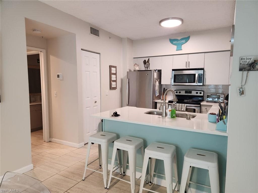 1200 Reserve WAY # 201, NAPLES FL 34105-2