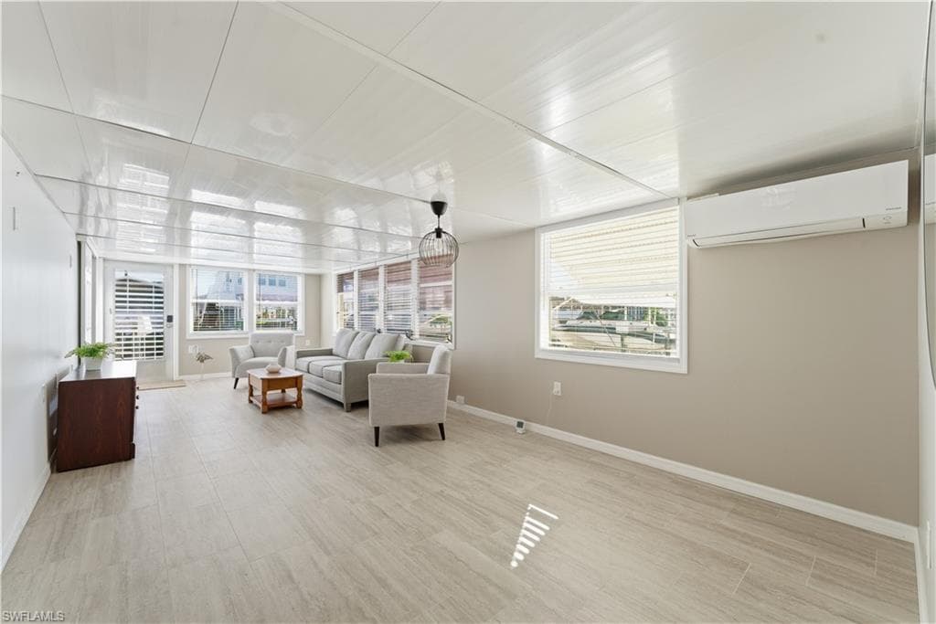 11391 Cypress LN, FORT MYERS BEACH FL 33931-7