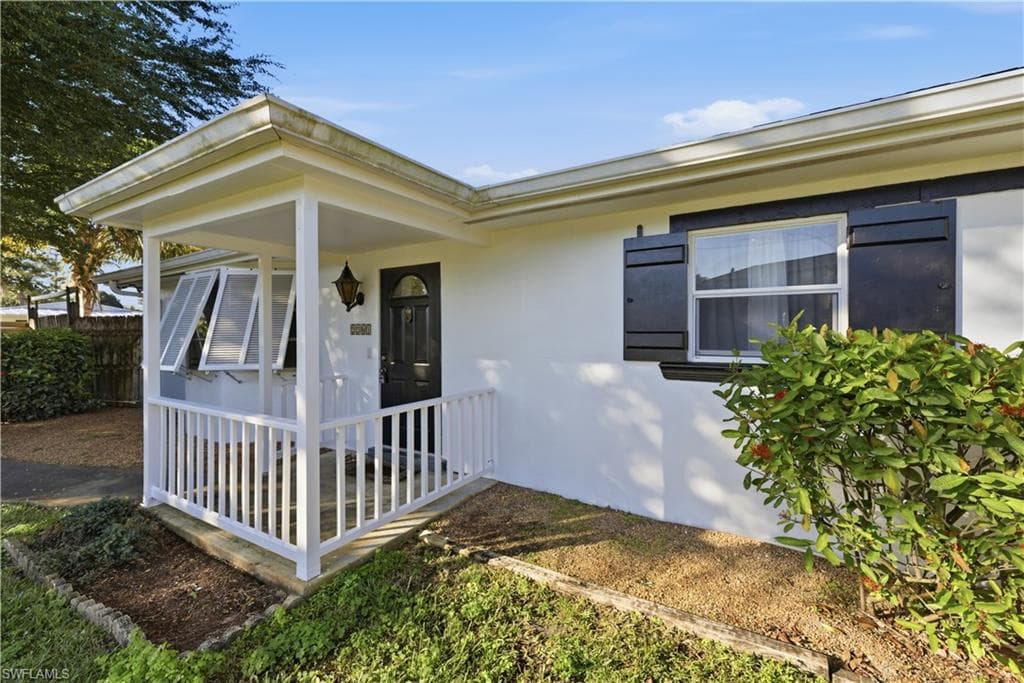 2261 11th ST N, NAPLES FL 34103-1