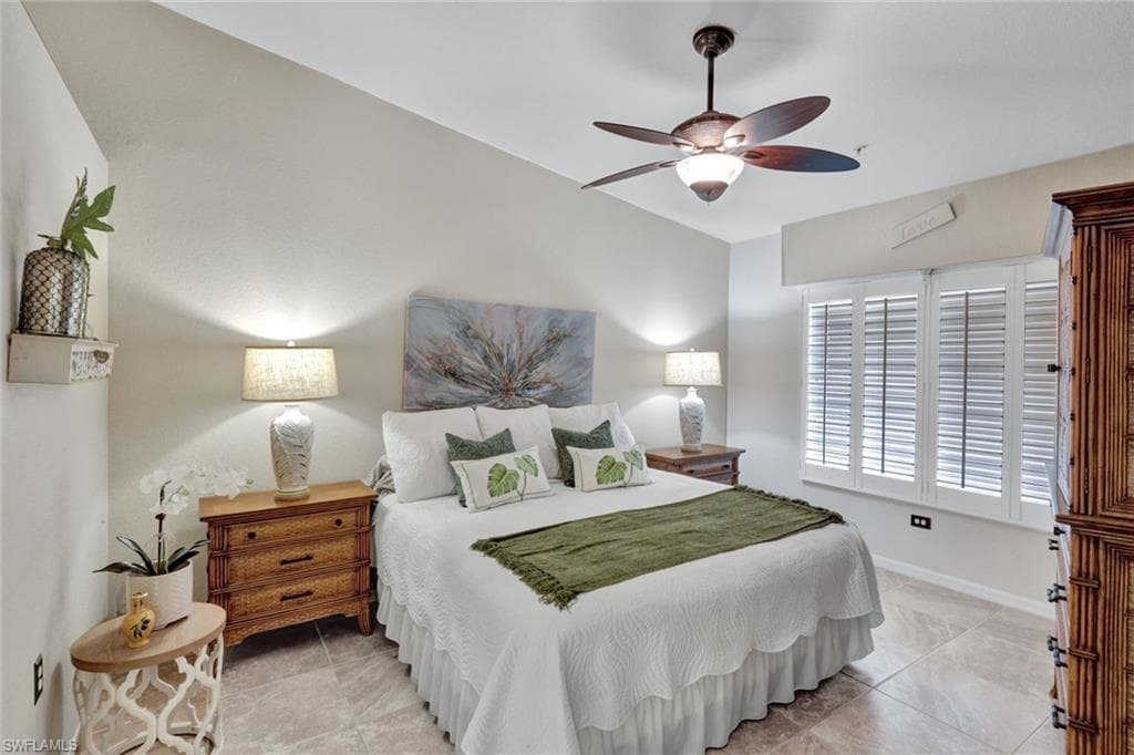 9600 Rosewood Pointe TER # 205, BONITA SPRINGS FL 34135-13