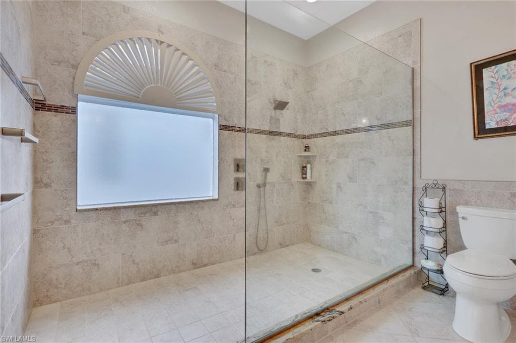 9519 Mariners Cove LN S, FORT MYERS FL 33919-24