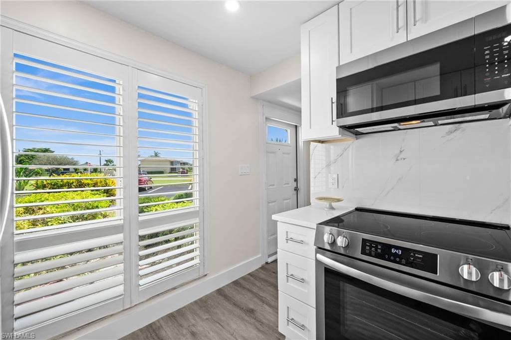 378 Palm DR # 1, NAPLES FL 34112-6