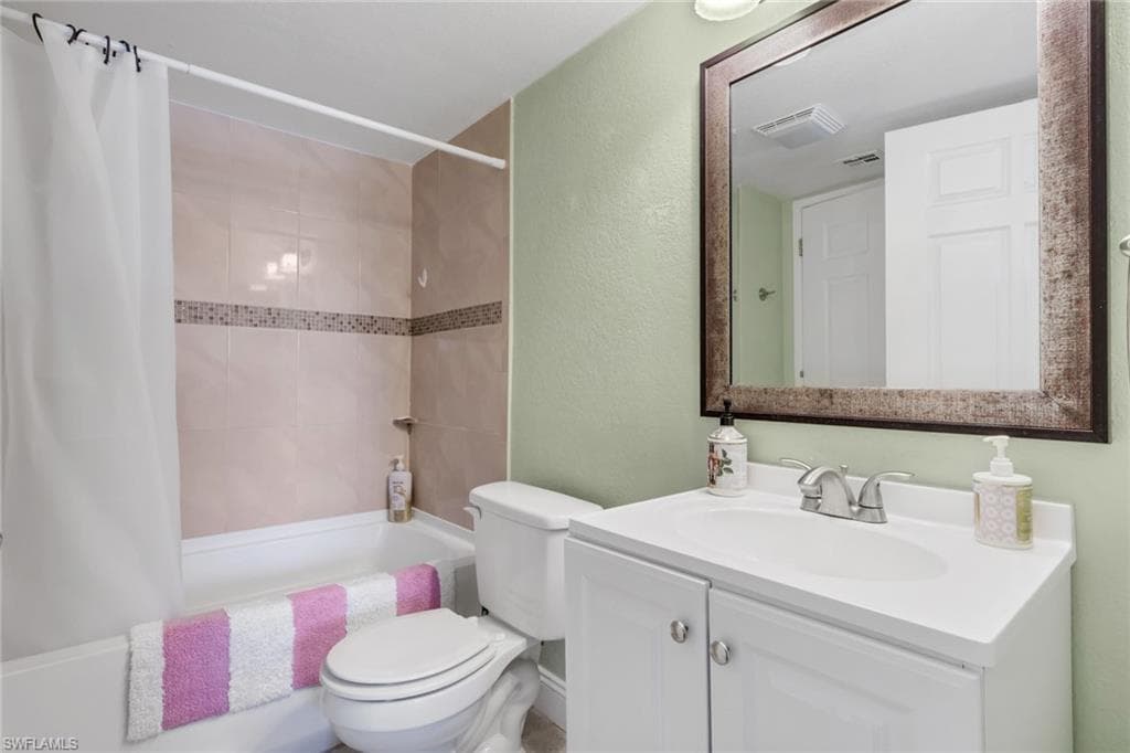8285 Ibis Club DR # 809, NAPLES FL 34104-21