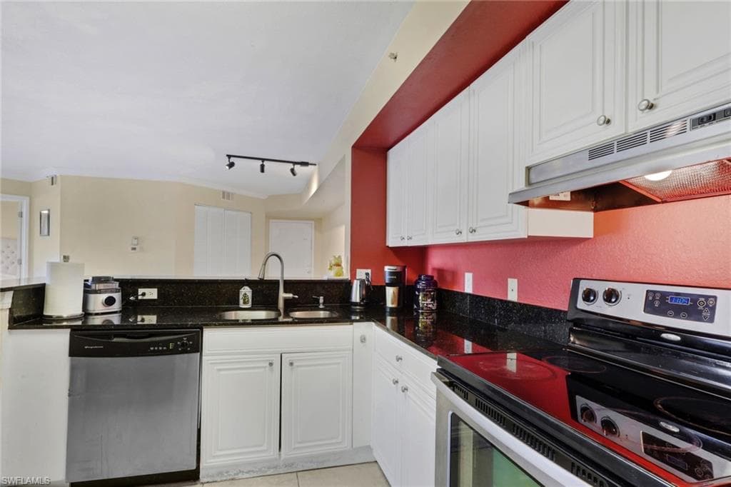 8285 Ibis Club DR # 809, NAPLES FL 34104-8