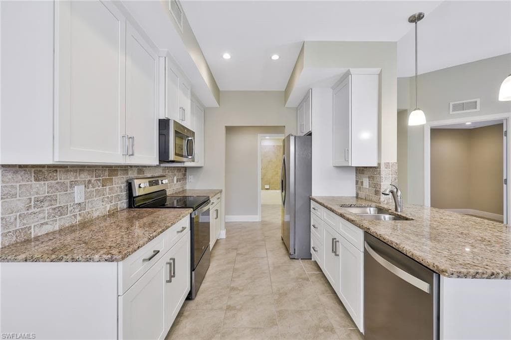 18225 Creekside Preserve LOOP # 102, FORT MYERS FL 33908-9