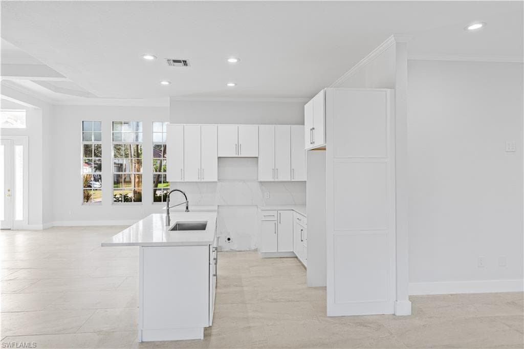 11105 Sea Tropic LN, FORT MYERS FL 33908-16