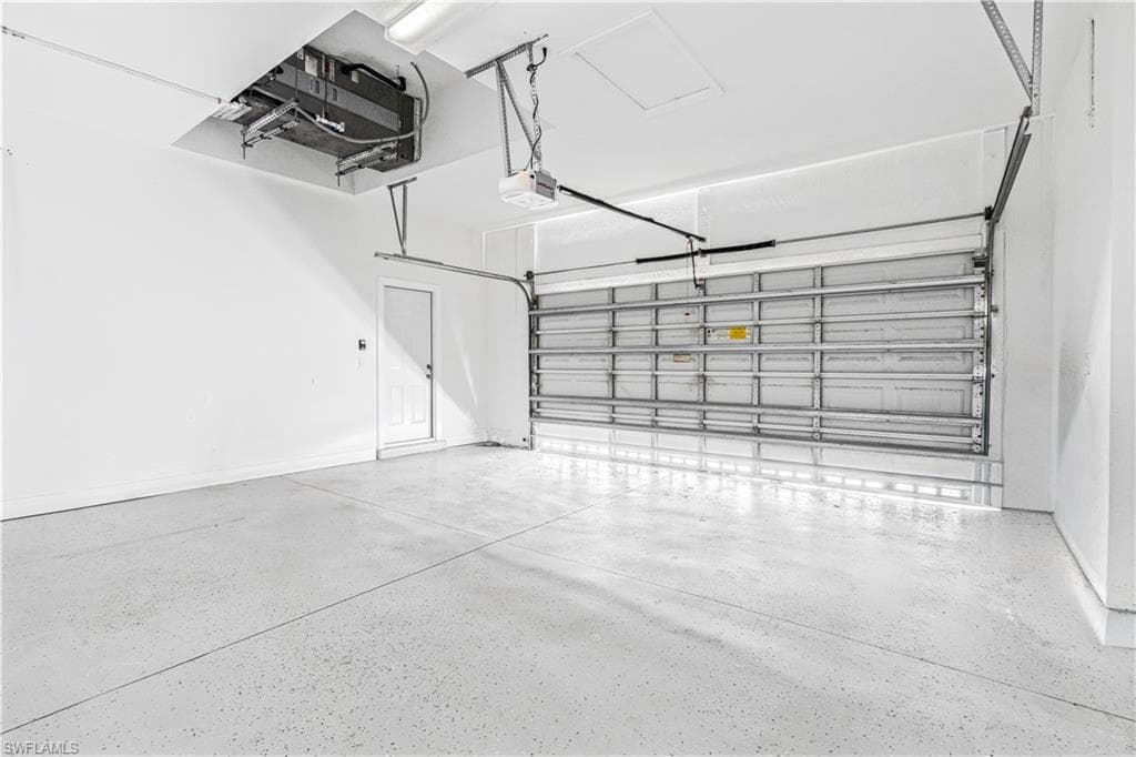 11105 Sea Tropic LN, FORT MYERS FL 33908-33