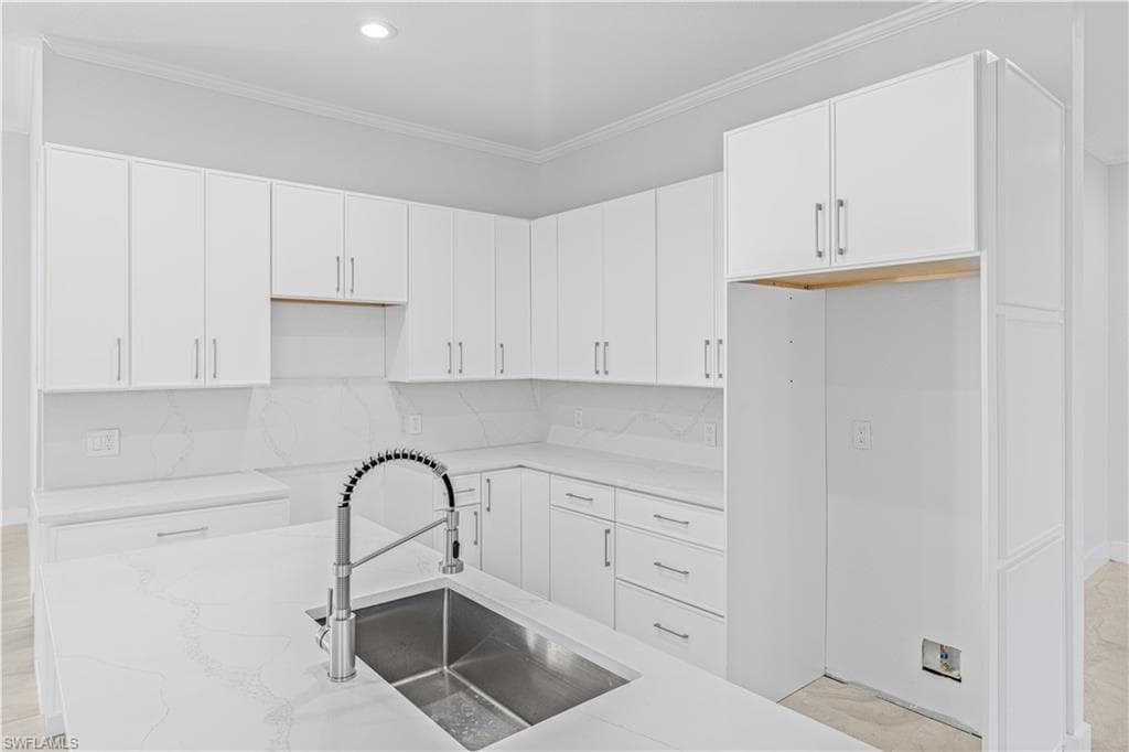 11105 Sea Tropic LN, FORT MYERS FL 33908-17