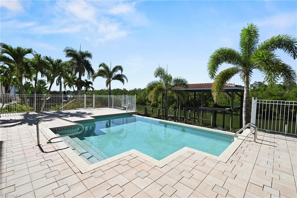 18150 Old Pelican Bay DR, FORT MYERS BEACH FL 33931-44