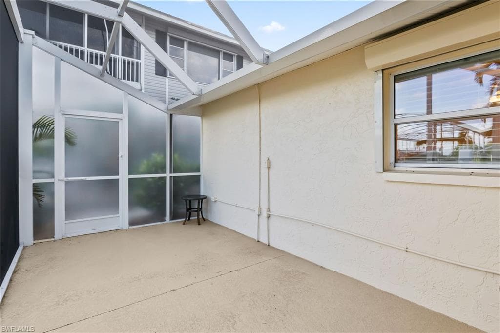2781 Bruce ST-25
