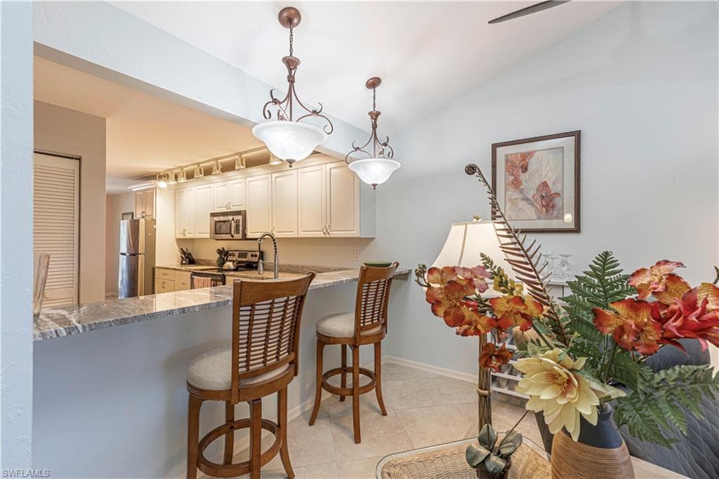 4410 Chantelle DR H-205-7