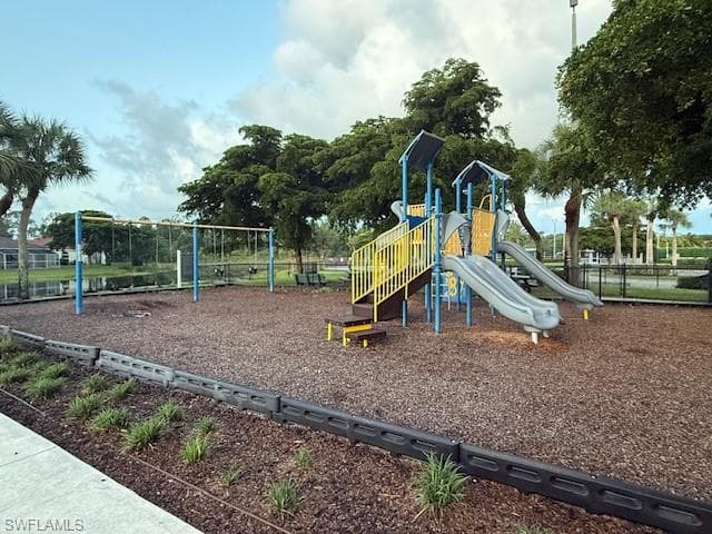 8350 Trentwood CT, FORT MYERS FL 33912-46