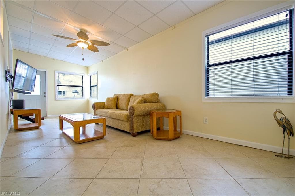 16331 Hermit Thrush LN, FORT MYERS FL 33908-3