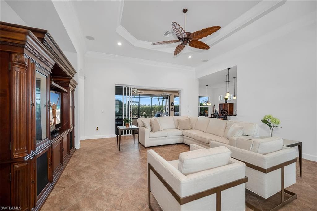 8264 Potomac LN, NAPLES FL 34104-12