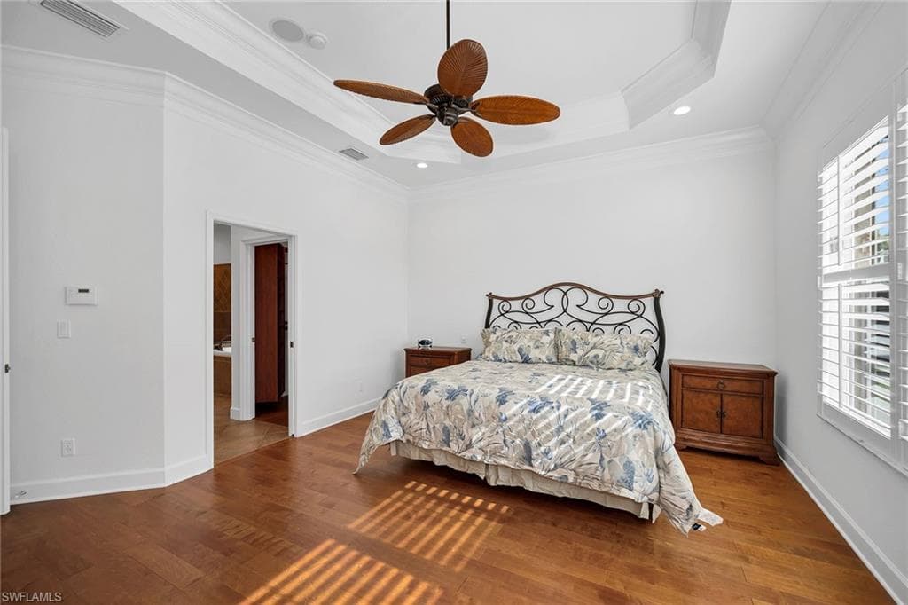 8264 Potomac LN, NAPLES FL 34104-23