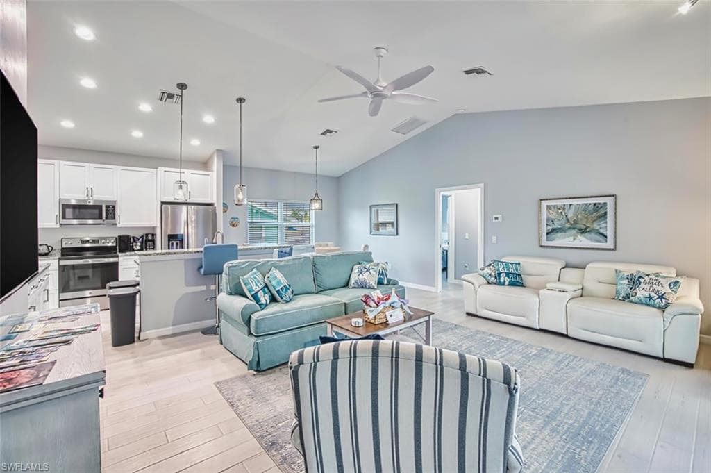 431 Lazy WAY, FORT MYERS BEACH FL 33931-18